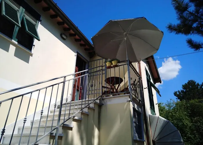 La Casa Sul Fiume بيت للعطل